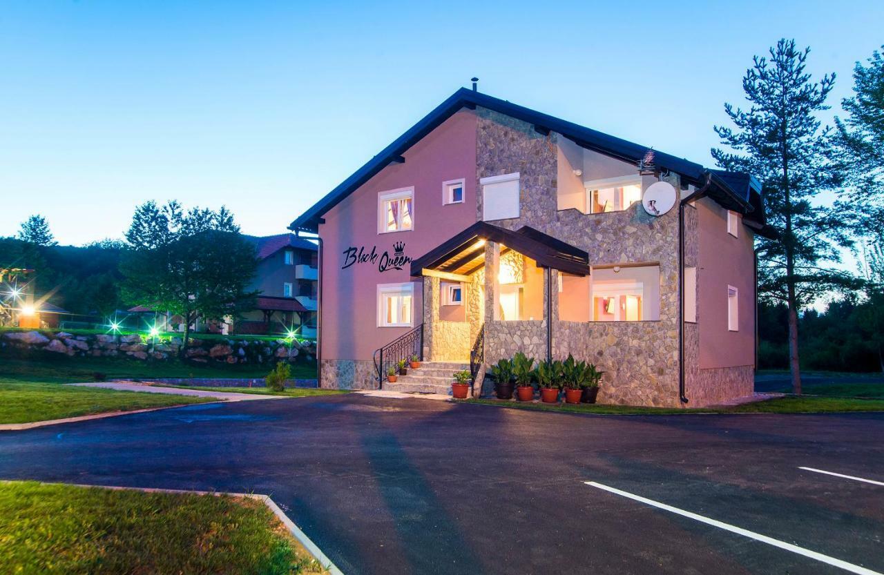 Black Queen Guesthouse Grabovac  Exteriör bild